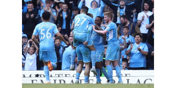 Il Manchester City riguadagna il primo posto, il Liverpool trema