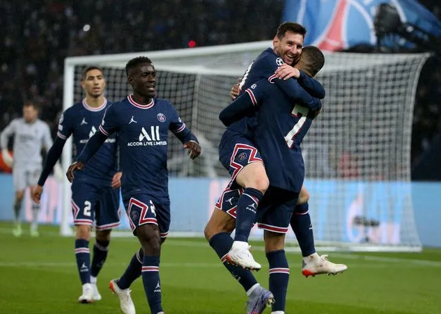 Messi guida il Paris Saint-Germain alla vittoria